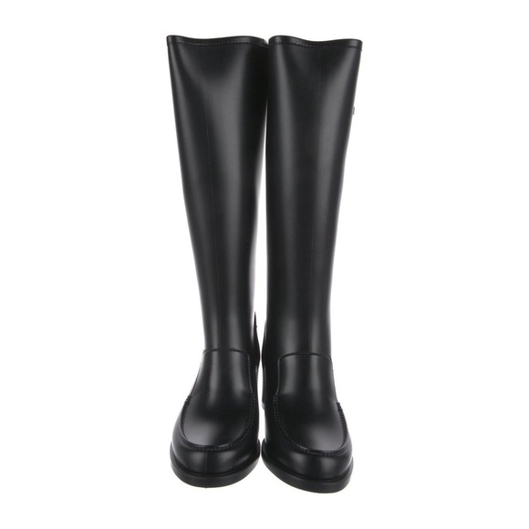 Salvatore Ferragamo Clarissa Boots - Picture 9 of 11